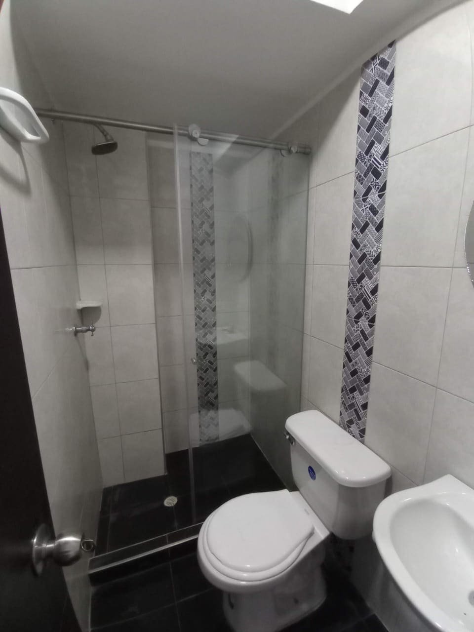 SE VENDE APARTAMENTO - GRAN OPORTUNIDAD DE INVERSION - Image 9