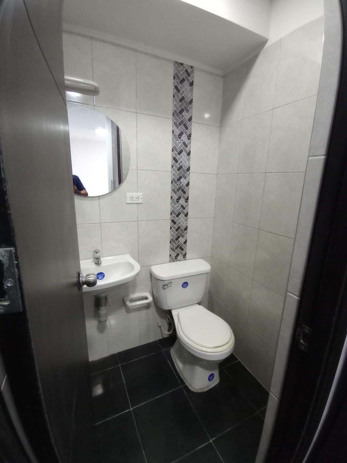 SE VENDE APARTAMENTO - GRAN OPORTUNIDAD DE INVERSION - Image 10