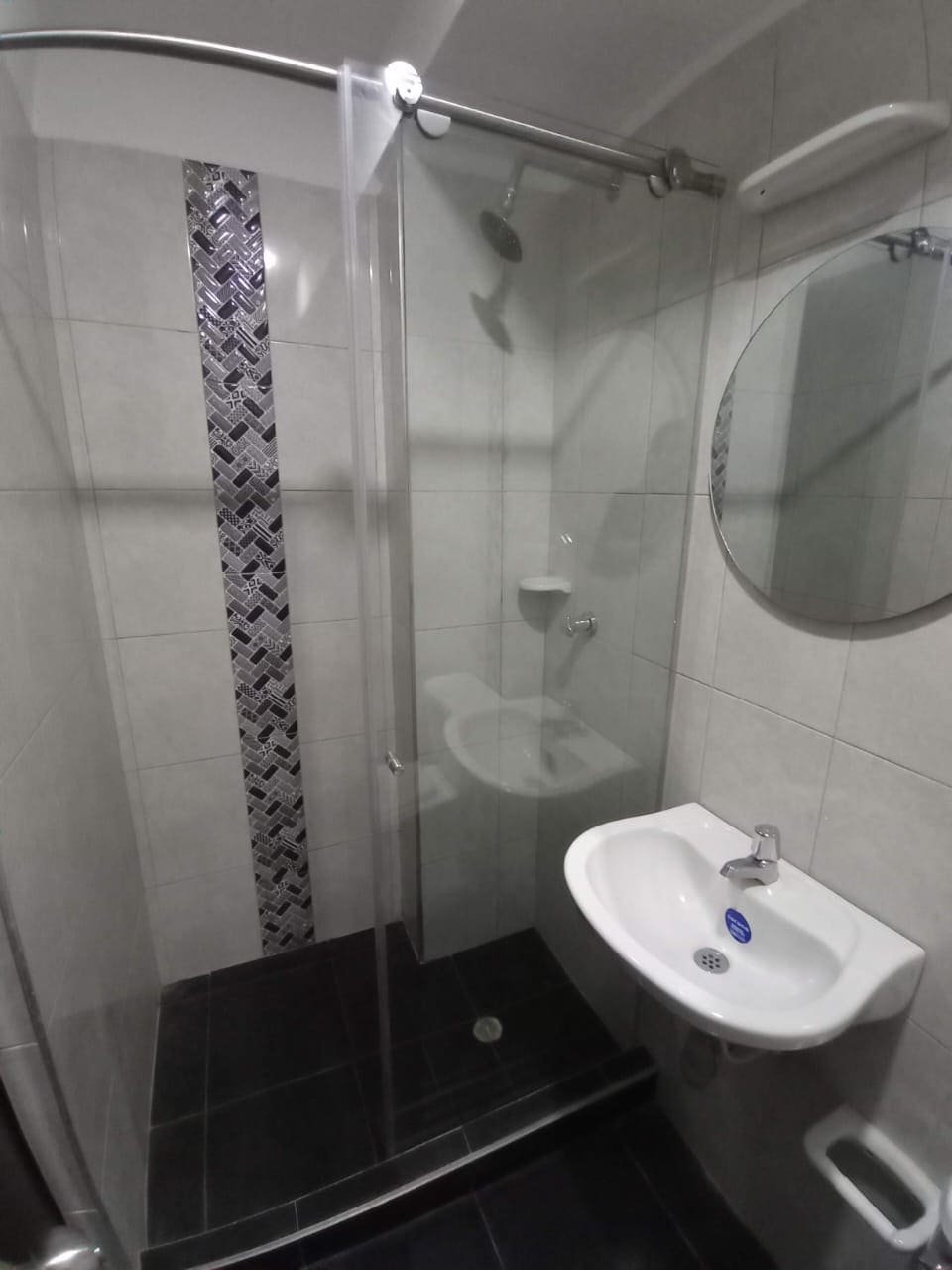 SE VENDE APARTAMENTO - GRAN OPORTUNIDAD DE INVERSION - Image 12